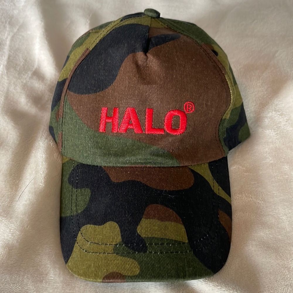 Camouflage Baseball Cap with Adjustable Strap